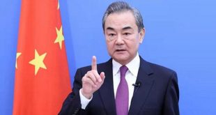 وزير الخارجية الصيني: زيارة بيلوسي إلى تايوان عمل مجنون