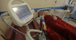الاحتلال الصهيوني ينتقم من مرضى غزة ويحرمهم العلاج