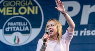 زلزال سياسي في إيطاليا وفوز معجبة بـ”بموسوليني” !