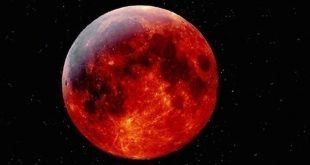 ظاهرة القمر الأحمر الدموي ليلة الأحد