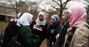 فيديو.. أمريكي يتكلم عن حجاب المسلمات بإنصاف