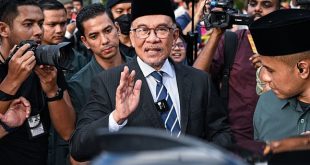 تعيين أنور إبراهيم رئيسا للوزراء في ماليزيا